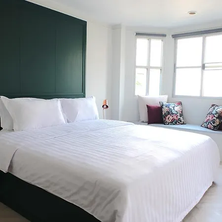Baan Khun Pra Duplex Rm3 Bangkok Apartment