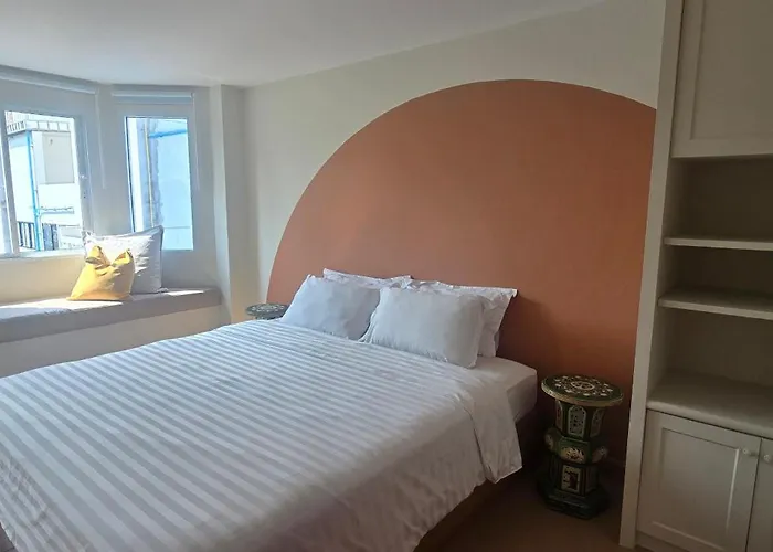 Apartment Baan Khun Pra Duplex Rm3 *